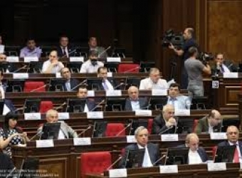 Պարզ է` ում էր պետք Աբրահամյան Հովիկի վարչապետ լինելը